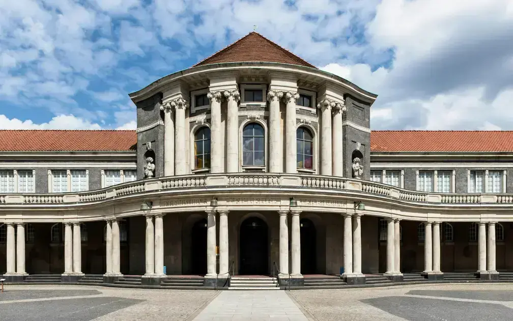 university of hamburg free courses